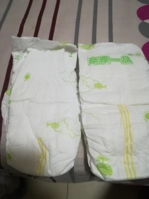 Algodão macio do tecido descartável alto do bebê da prevenção do escape da absorvência 3D ultra fino