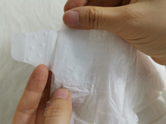 Fralda descartável ecologicamente correta para bebê 3D vazando na China