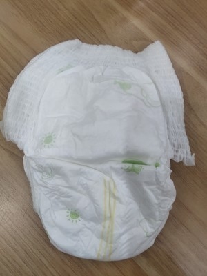 Contagem descartável original das fraldas 186 dos tecidos do bebê do tamanho 2