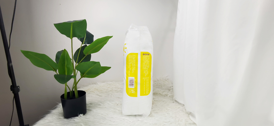 Fabricante material Baby Diaper do conforto do OEM da fábrica com o tecido descartável do bebê de Softcare