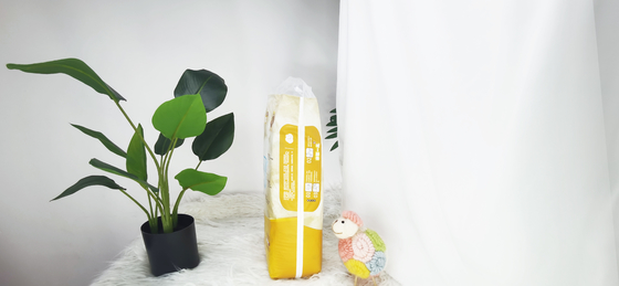 Fabricante material Baby Diaper do conforto do OEM da fábrica com o tecido descartável do bebê de Softcare
